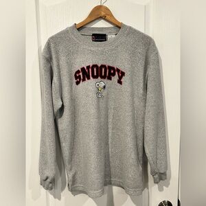 PEANUTS Snoopy Women’s Embroidered Gray Crewneck, Size: Medium